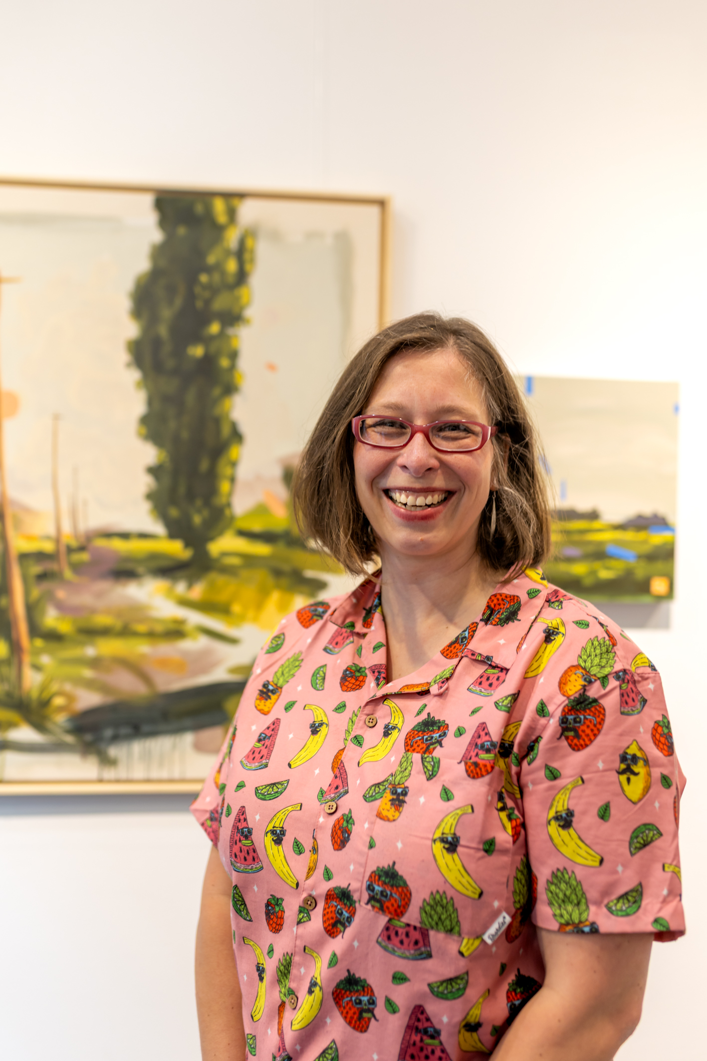 Dorothea Hertel im Galerieladen